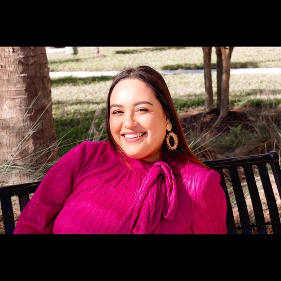 Meet your Posher, Simply - Picture 1 of 1